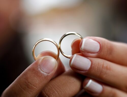 Mariage à domicile : comment réussir la location de mobilier ?